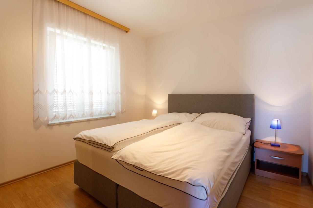 Apartments Lacic Кърк Екстериор снимка