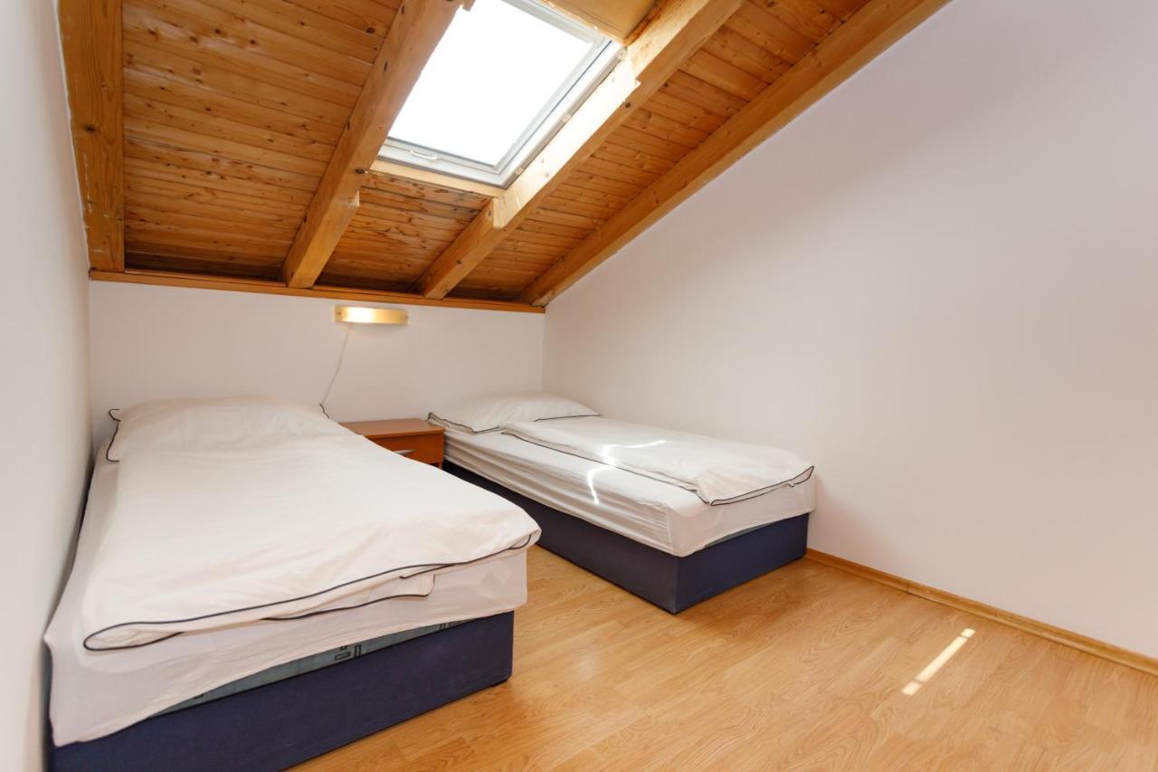 Apartments Lacic Кърк Екстериор снимка