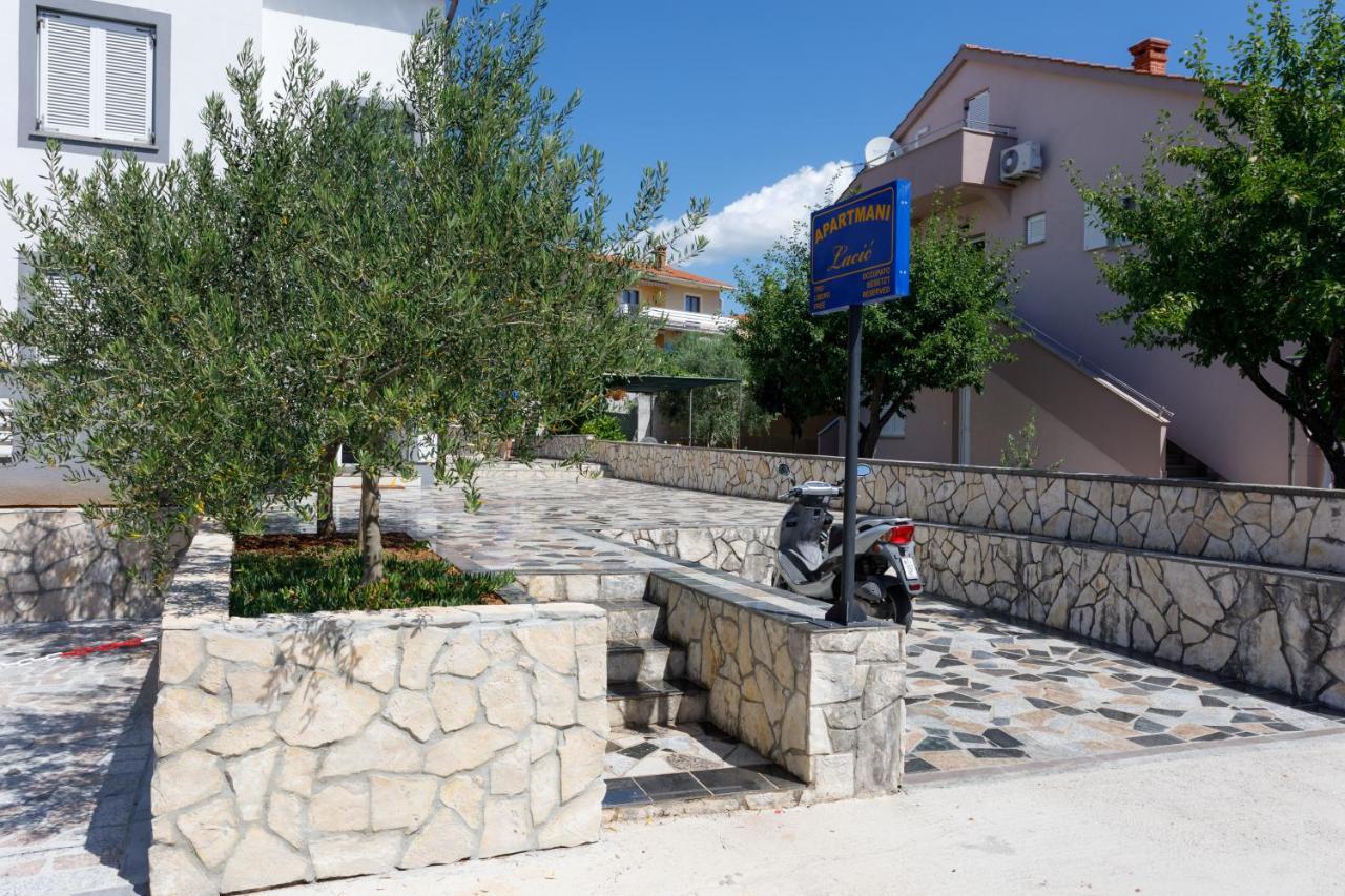 Apartments Lacic Кърк Екстериор снимка